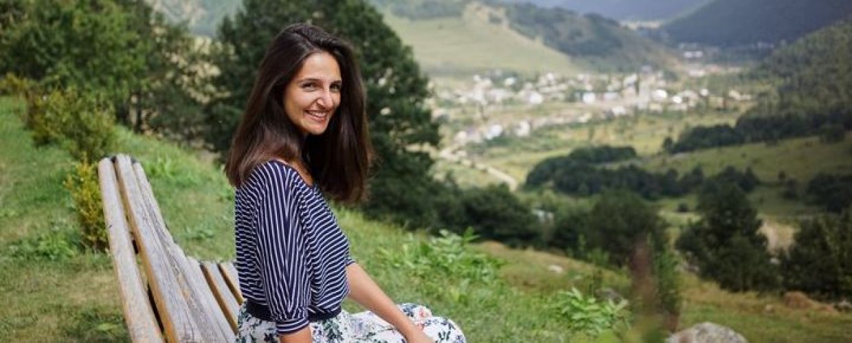 Sarine Arslanian: A Storyteller in Armenia Sarine Arslanian: A Storyteller in Armenia